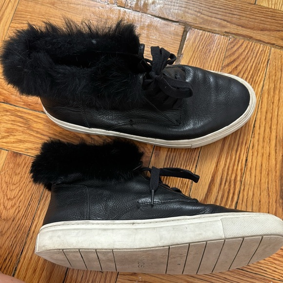 Vince Fur Sneakers - Picture 5 of 7